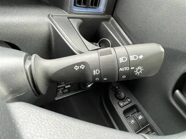 ダイハツ タント X 埼玉県 2022(令4)年 3.5万km シャイニングホワイトパール ワンオーナー/新車時保証書/取扱説明書/記録簿（R6/7/4）/ダイハツスマートアシスト/　・衝突警報機能/　・衝突回避支援ブレーキ機能/　・ブレーキ制御付誤発進抑制機能/　・車線逸脱警報機能/　・先行車発進お知らせ機能/　・アイドリングストップ/　・前後コーナーセンサー/　・バックカメラ/純正メモリーナビ（NMZN-W72D)/　（フルセグTV/BT/CD・DVD/USB/ラジオ）/ビルトインETC2.0(DIU-C240)/プッシュスタート/ステアリングスイッチ/オートライト/純正LEDヘッドライト/ヘッドライトレベライザー/前席シートヒーター/オートリトラクティブミラー/リアサンシェード/純正フロアマット/純正サイドバイザー/タイヤサイズ　155/65/R14