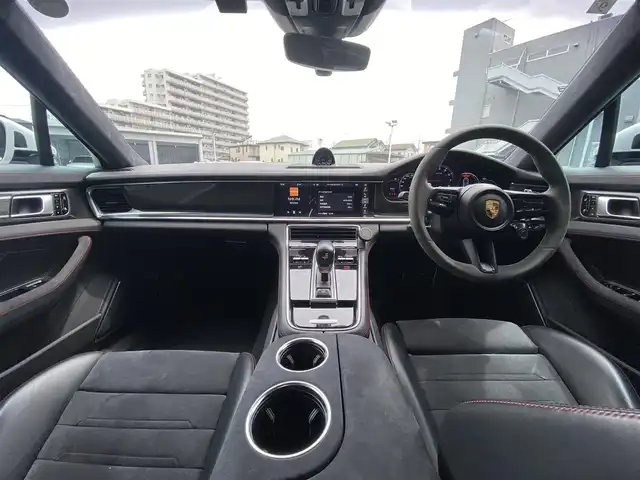 ポルシェ ポルシェ パナメーラ スポーツツーリスモ GTS 栃木県 2021(令3)年 5.7万km 白 スポクロパッケージ/マトリックスLED/BOSE/イージークローズドア/PASM/ACC/レーンキープ/ブラインドスポット/全方位カメラ/純正ナビ/パワーシート/全席シートヒーター/ハーフレザー/電動リアゲート/ETC/純正20インチAW