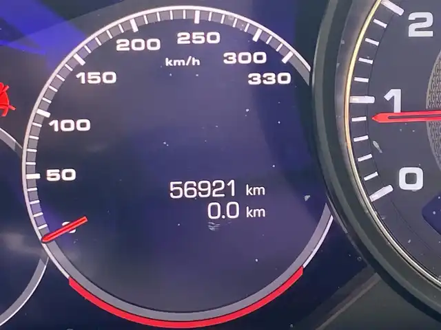 ポルシェ ポルシェ パナメーラ スポーツツーリスモ GTS 栃木県 2021(令3)年 5.7万km 白 スポクロパッケージ/マトリックスLED/BOSE/イージークローズドア/PASM/ACC/レーンキープ/ブラインドスポット/全方位カメラ/純正ナビ/パワーシート/全席シートヒーター/ハーフレザー/電動リアゲート/ETC/純正20インチAW