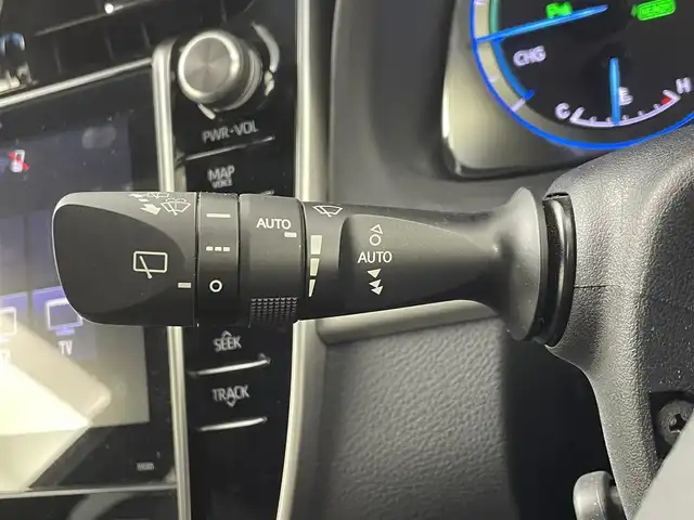 トヨタ ハリアー ハイブリッド プレミアム 大阪府 2019(平31)年 6.2万km ブラック トヨタセーフティセンス/　・プリクラッシュセーフティ　PCS/　・レーントレーシングアシスト　LTA/　・レーダークルーズコントロール　ACC/　・アダプティブドライビングビーム/純正SDナビ/　フルセグ/CD/DVD/SD/USB/Bluetooth/4WD/モデリスタエアロ/バックカメラ/三眼LEDオートライト/フォグランプ/オートマチックハイビーム/ハーフレザーシート/運転席パワーシート/電動リアゲート/純正エンジンスターター/カードキー/ステアリングスイッチ/ビルトインETC2.0