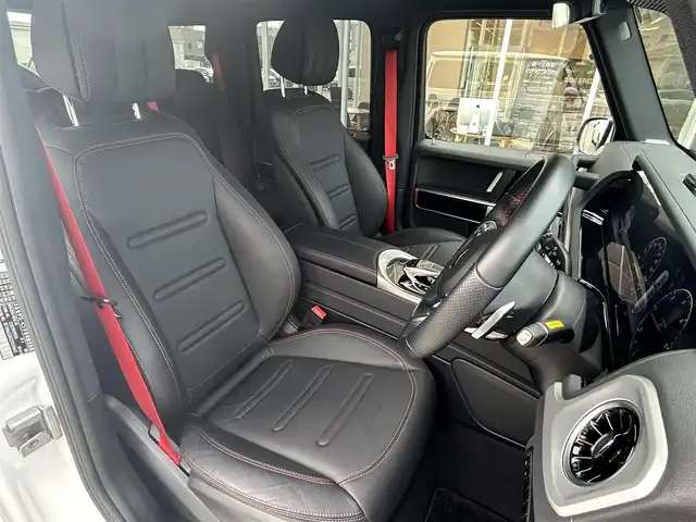 メルセデス・ベンツ ゲレンデヴァーゲン Ｇ４００ｄ AMGライン 福岡県 2022(令4)年 1.8万km パール サンルーフ/レーダーセーフティパッケージ/アクティブセーフティブレーキ/レーンキープアシスト/ブラインドスポットモニター/アダプティブクルーズコントロール/Burmester/純正ナビ/Applecarplay/androidauto/全方位カメラ/フルセグTV/Bluetooth/黒革シート/シートヒーター/LEDライト/オートハイビーム　/赤シートベルト　/ステアリングスイッチ/パドルシフト/純正20インチアルミホイール/純正ドライブレコーダー/ETC2.0