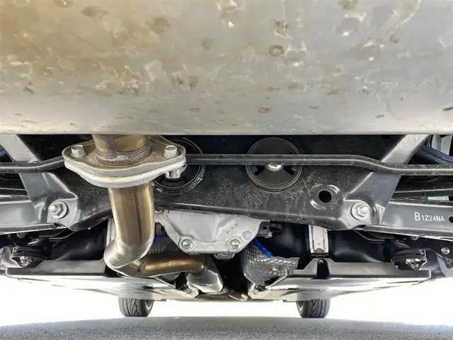 トヨタ ＧＲ８６ RZ 岐阜県 2022(令4)年 0.4万km クリスタルブラックシリカ クルーズコントロール/パナソニックナビ/ワンセグテレビ/横滑り防止装置/アルミペダル/本革巻きステアリング/ハーフレザーシート/前席シートヒーター/LEDヘッドライト/オートライト/横滑り防止装置/純正18インチAW/ETC/グレッディフロアマット/プッシュスタート
