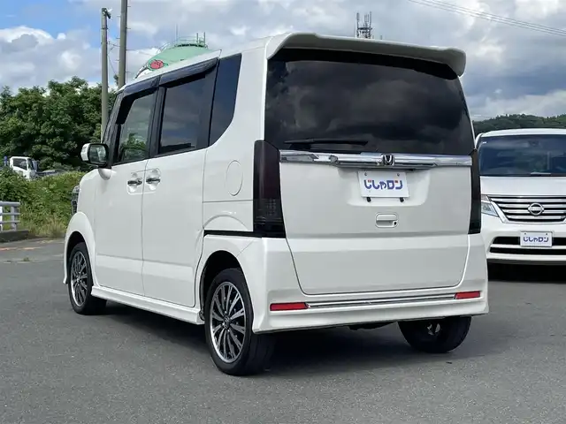 ホンダ Ｎ ＢＯＸ カスタム G ターボ Lパッケージ 岩手県 2015(平27)年 11.4万km プレミアムホワイトパールⅡ (株)IDOMが運営する【じしゃロン盛岡店】の自社ローン専用車両になりますこちらは現金またはオートローンご利用時の価格です。自社ローンご希望の方は別途その旨お申付け下さい/純正８インチメモリナビ/AM/FM/CD/DVD/SD/USB/BT/フルセグTV/バックカメラ/ETC/CTBA/両側PWスライドドア/社外フリップダウンモニタ/クルーズコントロール/ハーフレザーシート/前席シートヒーター/カーテンエアバック/純正15インチAW/ドアバイザー/フロアマット/プッシュスタート/スマートキー/スペアキーあり/取扱説明書