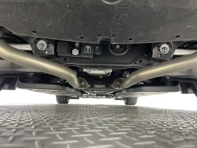レクサス ＩＳ 300h バージョンL 神奈川県 2021(令3)年 4.3万km ソニッククロム 純正10.3型SDナビゲーション/AM FM Bluetooth フルセグ SD USB CD DVD/パノラマミックビューモニター/サンルーフ/レクサスセーフティセンス/レーントレーシングアラート/ブラインドスポットモニター/プリクラッシュセーフティ/パーキングサポートブレーキ/パーキングサポートアラート/ロードサインアシスト/レーダークルーズコントロール/パドルシフト/ステアリングヒーター/ステアリングリモコン/レザーシート/前席シートヒーター/前席シートベンチレーション/前席パワーシート/シートメモリー/前後ドライブレコーダー/ビルトインETC2.0/純正フロアマット/TRDマフラー/リヤデュフュザー/トランクスポイラー/LEDヘッドライト/オートライト/オートマチックハイビーム/スマートキー/スペアキー