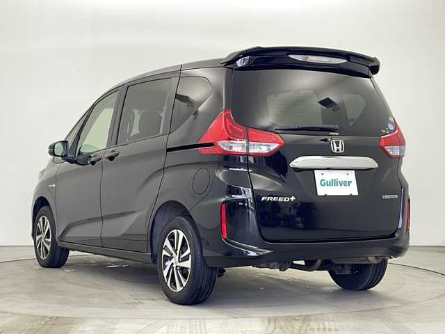 ホンダ フリード＋ ハイブリット G ホンダセンシング 秋田県 2016(平28)年 5.2万km クリスタルブラックパール 4WD/片側パワースライドドア/純正ナビ/　（CD/DVD/TV/Bluetooth）/バックカメラ/クルーズコントロール/ステアリングスイッチ/革巻きハンドル/ビルトインETC/社外ミラー型ドライブレコーダー/横滑り防止装置/前席シートヒーター/ハーフレザーシート/純正フロアマット/純正15インチアルミホイール/LEDヘッドライト/オートライト/スマートキー/スペアキー