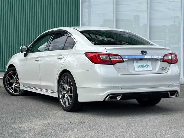 スバル レガシィ Ｂ４ リミテッド 福岡県 2015(平27)年 11万km クリスタルホワイトP 純正エアロ/19インチRMPアルミホイール/SDナビ(フルセグTV、バックカメラ、前後ドラレコ)/EyeSight/横滑り防止/LEDオートライト/カーテンエアバッグ/衝突被害軽減/ダウンヒルアシストコントロール/ビルトインETC/クルコン/パワーシート/レザーシート/シートメモリ/純正フロアマット/シートヒーター/電動リアゲート/パドルシフト/スマートキー/プッシュスタート/デュアルエアコン
