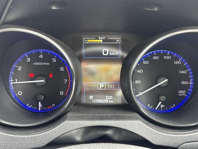 スバル レガシィ Ｂ４ リミテッド 福岡県 2015(平27)年 11万km クリスタルホワイトP 純正エアロ/19インチRMPアルミホイール/SDナビ(フルセグTV、バックカメラ、前後ドラレコ)/EyeSight/横滑り防止/LEDオートライト/カーテンエアバッグ/衝突被害軽減/ダウンヒルアシストコントロール/ビルトインETC/クルコン/パワーシート/レザーシート/シートメモリ/純正フロアマット/シートヒーター/電動リアゲート/パドルシフト/スマートキー/プッシュスタート/デュアルエアコン