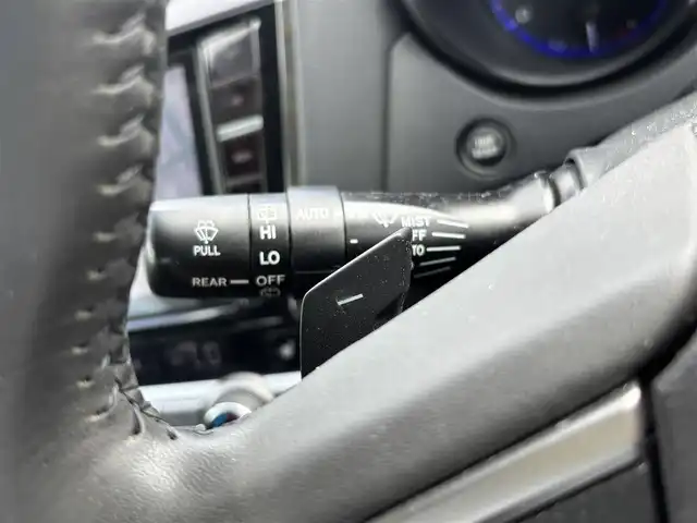 スバル レガシィ Ｂ４ リミテッド 福岡県 2015(平27)年 11万km クリスタルホワイトP 純正エアロ/19インチRMPアルミホイール/SDナビ(フルセグTV、バックカメラ、前後ドラレコ)/EyeSight/横滑り防止/LEDオートライト/カーテンエアバッグ/衝突被害軽減/ダウンヒルアシストコントロール/ビルトインETC/クルコン/パワーシート/レザーシート/シートメモリ/純正フロアマット/シートヒーター/電動リアゲート/パドルシフト/スマートキー/プッシュスタート/デュアルエアコン