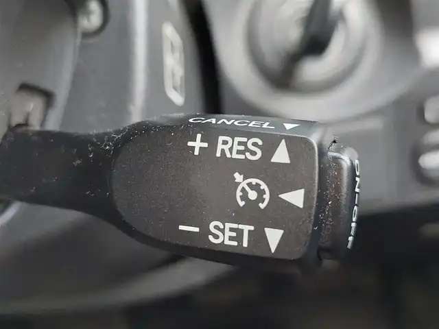 トヨタ ＦＪクルーザー オフロードパッケージ 東京都 2011(平23)年 11.7万km イエロー/ホワイト 社外足廻り リフトアップ/フロントグリルガード/社外ステップ/ヒッチメンバー/ルーフラック/社外ホーン/社外ルームミラーモニター/GPSレーダー/ALPINEサブウーファー/社外シフトノブ/社外スロコン Pivot 3Drive compact/クルーズコントロール/社外ナビ VIE-X08/ドライブレコーダー DRY-mini1X/レザー調シートカバー Clazzio/社外シートヒーター/LEDヘッドライト/16インチ社外アルミホイール