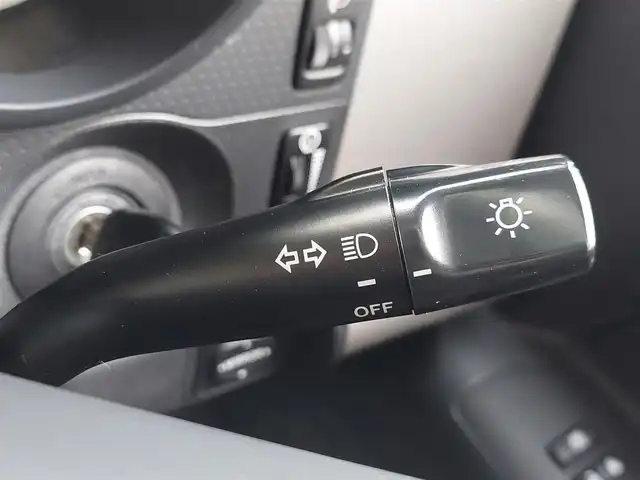 トヨタ ＦＪクルーザー オフロードパッケージ 東京都 2011(平23)年 11.7万km イエロー/ホワイト 社外足廻り リフトアップ/フロントグリルガード/社外ステップ/ヒッチメンバー/ルーフラック/社外ホーン/社外ルームミラーモニター/GPSレーダー/ALPINEサブウーファー/社外シフトノブ/社外スロコン Pivot 3Drive compact/クルーズコントロール/社外ナビ VIE-X08/ドライブレコーダー DRY-mini1X/レザー調シートカバー Clazzio/社外シートヒーター/LEDヘッドライト/16インチ社外アルミホイール