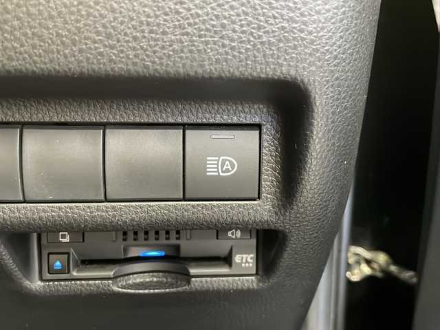 トヨタ ＲＡＶ４ 長野県 2021(令3)年 7万km アティチュードブラックマイカ 4WD/純正ディスプレイオーディオ（地図機能なし）/Bluetooth/バックカメラ/ETC/レーンキープアシスト/ブラインドスポットモニター/パーキングサポートブレーキ/衝突被害軽減システム/横滑り防止装置/リヤクロシトラフィックアラート/ロードサインアシスト/純正19インチAW装着/純正/前後コーナーセンサー/スマートキー/電動格納ミラー/LEDヘッドライト