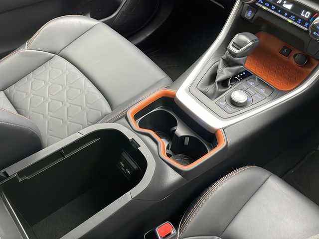 トヨタ ＲＡＶ４ 長野県 2021(令3)年 7万km アティチュードブラックマイカ 4WD/純正ディスプレイオーディオ（地図機能なし）/Bluetooth/バックカメラ/ETC/レーンキープアシスト/ブラインドスポットモニター/パーキングサポートブレーキ/衝突被害軽減システム/横滑り防止装置/リヤクロシトラフィックアラート/ロードサインアシスト/純正19インチAW装着/純正/前後コーナーセンサー/スマートキー/電動格納ミラー/LEDヘッドライト