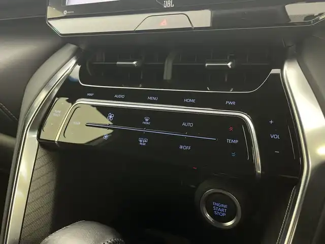 トヨタ ハリアー Z レザーパッケージ 新潟県 2020(令2)年 3万km ブラック トヨタセーフティセンス/純正ナーカーOPナビ/JBLサウンド/フルセグTV/Bluetooth/ミラキャスト/パノラミックビューモニター/追従型クルーズコントロール/BSM/HUD/ドライブレコーダー/デジタルインナーミラー/ETC2.0/ハンドルヒーター/シートヒーター/シートクーラー/パワーシート/シートメモリー/電動リアゲート/スペアキー