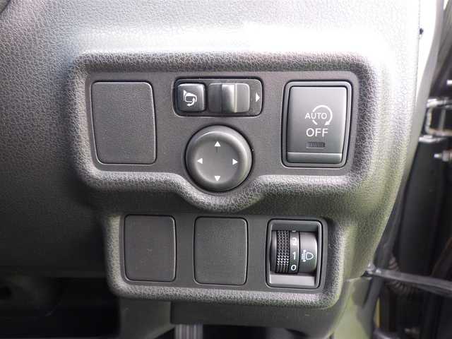 日産 ノート X 千葉県 2012(平24)年 1.7万km ダークメタルグレー 純正SDナビ/ワンセグTV/【CD再生機能】/ETC/インテリジェントキー