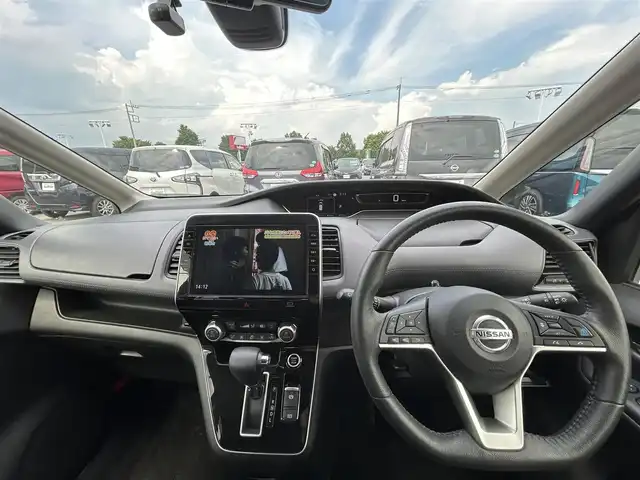 日産 セレナ ハイウェイスター V 栃木県 2021(令3)年 6.8万km ダイヤモンドブラック エマージェンシーブレーキ/純正10インチメモリナビ/フリップダウンモニター/アラウンドビューモニター/プロパイロット/インテリジェントルームミラー/両側ハンズフリーパワースライドドア/シートヒーター/ETC/ドライブレコーダー/シートバックテーブル/ロールサンシェード/ステアリングリモコン/ステアリングヒーター/スマートキー×2/LEDオートライト