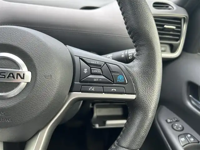 日産 セレナ ハイウェイスター V 栃木県 2021(令3)年 6.8万km ダイヤモンドブラック エマージェンシーブレーキ/純正10インチメモリナビ/フリップダウンモニター/アラウンドビューモニター/プロパイロット/インテリジェントルームミラー/両側ハンズフリーパワースライドドア/シートヒーター/ETC/ドライブレコーダー/シートバックテーブル/ロールサンシェード/ステアリングリモコン/ステアリングヒーター/スマートキー×2/LEDオートライト