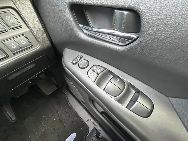 日産 セレナ ハイウェイスター V 栃木県 2021(令3)年 6.8万km ダイヤモンドブラック エマージェンシーブレーキ/純正10インチメモリナビ/フリップダウンモニター/アラウンドビューモニター/プロパイロット/インテリジェントルームミラー/両側ハンズフリーパワースライドドア/シートヒーター/ETC/ドライブレコーダー/シートバックテーブル/ロールサンシェード/ステアリングリモコン/ステアリングヒーター/スマートキー×2/LEDオートライト