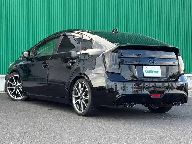 トヨタ プリウス S ツーリングセレ G’s 宮城県 2014(平26)年 7.4万km ブラック 車高調/ガナドールマフラー/社外テールランプ/革調シートカバー/カロッツェリア8インチナビ（AVIC-CL901）/・CD/DVD/・Bluetooth/・フルセグTV/バックカメラ/ビルトインETC/ドライブレコーダー/GPSレーダー探知機/革巻きステアリング/クルーズコントロール/HIDヘッドランプ/フォグランプ/オートライト/スマートキー＆プッシュスタート/電動格納ミラー/純正18インチAW/純正ドアバイザー/純正フロアマット/Wエアバッグ