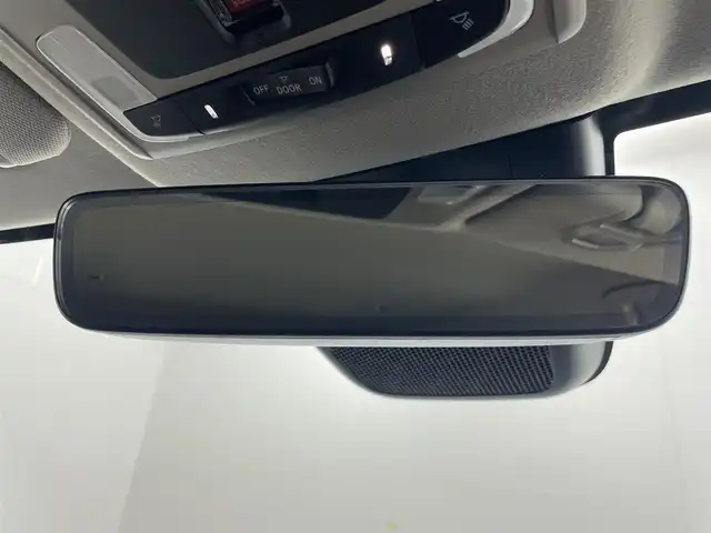ホンダ ヴェゼル ハイブリッド e:HEV Z 茨城県 2025(令7)年 0.1千km クリスタルブラックパール Honda CONNECTディスプレイ(OP)/Bluetooth/フルセグ/radio/USB/AppleCarplay/AndroidAuto/Honda SENSING/・衝突軽減ブレーキ/・誤発進抑制/・路外逸脱抑制機能/・渋滞追従機能付アダプティブクルーズコントロール/・車線維持支援システム/・渋滞運転支援機能/・オートマチックハイビーム/BSM/ETC2.0車載器/置くだけ充電(OP)/フロントグリル　ベルリナブラック/D+N席シートヒーター/ステアリングヒーター/LEDヘッドランプ/パドルシフト