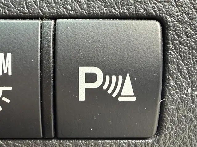 トヨタ ヴェルファイア 2．4Z プラチナセレクション 千葉県 2010(平22)年 10.7万km ホワイトパールクリスタルシャイン 社外SDナビ（AM/FM/CD/DVD/Bluetooth）/フルセグTV/バックカメラ/ETC/ALPINE製フリップダウンモニター/両側パワースライドドア/MTモード付AT/オットマン/フォグランプ/HIDヘッドライト/パワーバックドア/純正フロアマット/純正アルミホイール/スマートキー