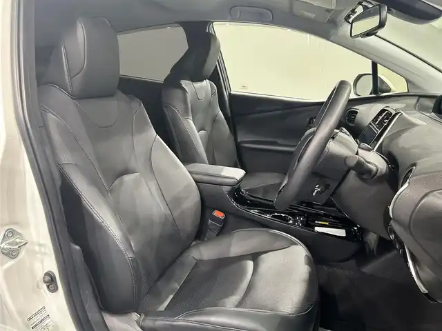 トヨタ プリウス A プレミアム 愛知県 2020(令2)年 3.8万km ホワイトパールクリスタルシャイン 純正９インチナビ/パノラミックビューモニター/アドバンストパーク/衝突軽減ブレーキ/レーダークルーズコントロール/レーンディパーチャーアラート/ブラインドスポットモニター/クリアランスソナー/ヘッドアップディスプレイ/ワイヤレス充電/レザーシート/パワーシート/シートヒーター/シートクーラー/AC100V 1500W/ドライブレコーダー/ビルトインＥＴＣ２．０/アクセサリーソケット/ISOFIX/LEDヘッドライト/純正フロアマット/純正15インチアルミホイール