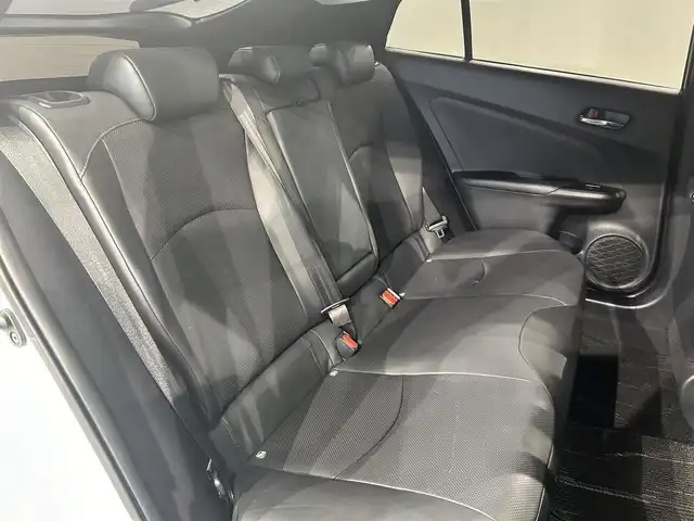 トヨタ プリウス A プレミアム 愛知県 2020(令2)年 3.8万km ホワイトパールクリスタルシャイン 純正９インチナビ/パノラミックビューモニター/アドバンストパーク/衝突軽減ブレーキ/レーダークルーズコントロール/レーンディパーチャーアラート/ブラインドスポットモニター/クリアランスソナー/ヘッドアップディスプレイ/ワイヤレス充電/レザーシート/パワーシート/シートヒーター/シートクーラー/AC100V 1500W/ドライブレコーダー/ビルトインＥＴＣ２．０/アクセサリーソケット/ISOFIX/LEDヘッドライト/純正フロアマット/純正15インチアルミホイール
