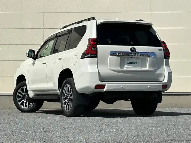 トヨタ ランドクルーザー プラド TX Lパッケージ 茨城県 2022(令4)年 3.5万km ホワイトパールクリスタルシャイン 純正ナビ/Bluetooth接続/全方位カメラ/サンルーフ/クルーズコントロール/電動リアゲート/パワーシート/シートヒーター/ビルトインETC/ベージュ革シート/USB入力端子/LEDヘッドライト/３列シート/純正アルミホイール/純正フロアマット