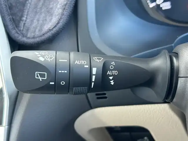 トヨタ ランドクルーザー プラド TX Lパッケージ 茨城県 2022(令4)年 3.5万km ホワイトパールクリスタルシャイン 純正ナビ/Bluetooth接続/全方位カメラ/サンルーフ/クルーズコントロール/電動リアゲート/パワーシート/シートヒーター/ビルトインETC/ベージュ革シート/USB入力端子/LEDヘッドライト/３列シート/純正アルミホイール/純正フロアマット