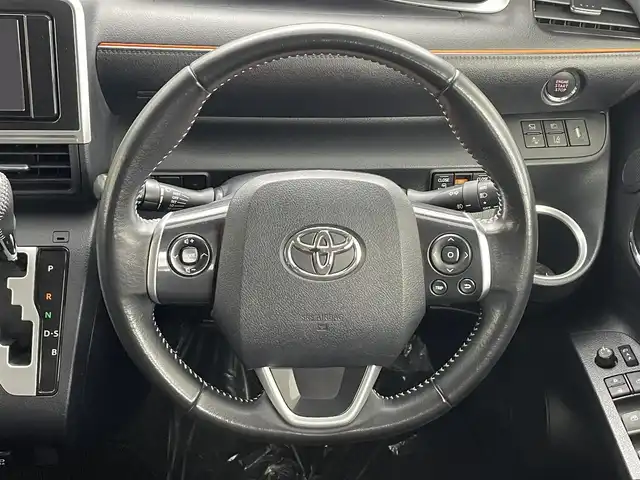 トヨタ シエンタ G クエロ 埼玉県 2019(平31)年 5万km ブラックマイカ 禁煙車　純正ナビ　ＣＤ　ＤＶＤ　ＢＴ　後席モニター　全方位カメラ　ＬＥＤヘッドライト　衝突被害軽減　両側電動　ＥＴＣ　ドライブレコーダー　レーンアシスト　オートハイビーム　USB入力端子　