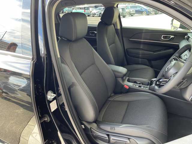 ホンダ ヴェゼル ハイブリッド e:HEV Z 愛知県 2025(令7)年 0.1千km クリスタルブラックパール 登録済未使用車/純正9型ディスプレイオーディオナビ/レーダークルーズコントロール/シートヒーター/バックカメラ/電動リアゲート/コーナーセンサー/純正アルミホイール/ETC2.0/ブラインドスポットモニター/LEDヘッドライト/パドルシフト/ステアリングヒーター/オートマチックハイビーム/ワイヤレス充電機/衝突軽減システム/フルセグ/Bluetooth/ステアリングスイッチ/スマートキー/プッシュスタート