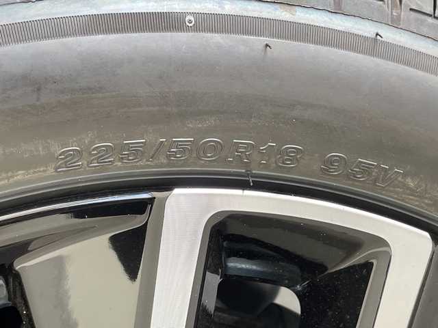 ホンダ ヴェゼル ハイブリッド e:HEV Z 愛知県 2025(令7)年 0.1千km クリスタルブラックパール 登録済未使用車/純正9型ディスプレイオーディオナビ/レーダークルーズコントロール/シートヒーター/バックカメラ/電動リアゲート/コーナーセンサー/純正アルミホイール/ETC2.0/ブラインドスポットモニター/LEDヘッドライト/パドルシフト/ステアリングヒーター/オートマチックハイビーム/ワイヤレス充電機/衝突軽減システム/フルセグ/Bluetooth/ステアリングスイッチ/スマートキー/プッシュスタート