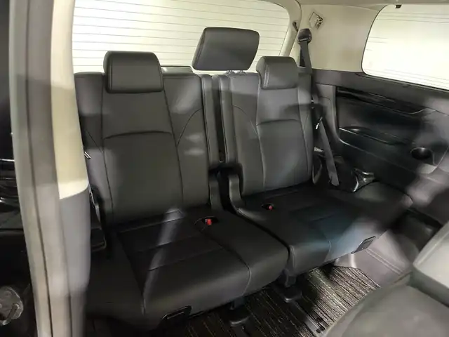 トヨタ アルファード S Cパッケージ 神奈川県 2020(令2)年 5.3万km ブラック トヨタセーフティセンス/純正9型ディスプレイオーディオ/・BT/フルセグTV/MiraCast/CD/DVD/AM/FM/バックカメラ/純正フリップダウンモニター/デジタルインナーミラー/ツインムーンルーフ/ブラインドスポットモニター/レザー調シート/パワーシート(D/N/2列目)/シートヒーター(D/N)/ベンチレーション(D/N)/メモリシート(D)/ビルトインETC/純正ドライブレコーダー/電動サイドブレーキ/オートブレーキホールド/電動リアゲート/ウッドコンビ調ステアリング/ステアリングスイッチ/ステアリングヒーター/Autoライト/2列目サンシェード/MTモード/三眼LEDヘッドライト/AFS/フォグランプ/純正フロアマット/純正18インチアルミホイール