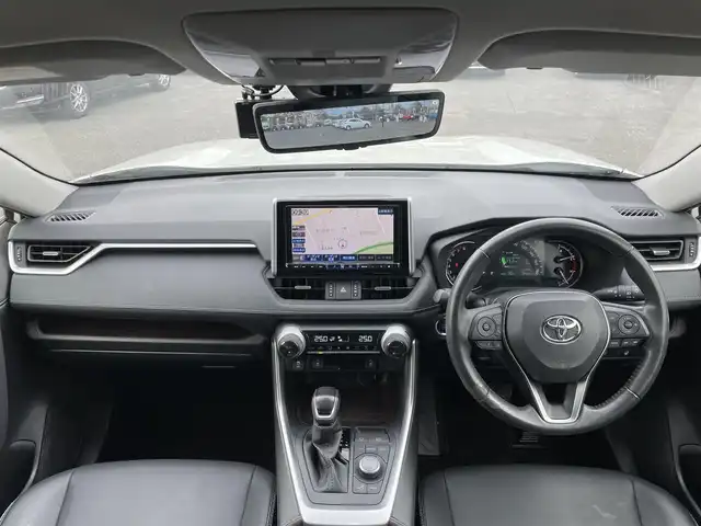 トヨタ ＲＡＶ４ G Zパッケージ 道央・札幌 2021(令3)年 7万km ホワイトパールクリスタルシャイン ４WD/モデリスタフルエアロ/ALPIN9インチナビ/CD/DVD/BT/フルセグ/トヨタセーフティセンス/プリクラッシュセーフティ/横滑り防止装置/レーダークルーズコントロール/ダウンヒルアシストコントロール/レーンキープアシスト/クリアランスソナー/ブラインドスポットモニター/パーキングサポートブレーキ/リアクロストラフィックアラート/ロードサインアシスト/バックカメラ/ビルトインETC/ドライブレコーダー/DRIVEMODE切替/デジタルインナーミラー/パワーバックドア/D席パワーシート/D席メモリーシート/前席シートヒーター/レザーシート/革巻きステアリング/ステアリングリモコン/ハンドルヒーター/電動パーキング/ブレーキホールド/MTモード付AT/プッシュスタート/スマートキー/LEDヘッドライト/オートライト/オートハイビーム/フォグランプ/電動格納ミラー/ウィンカーミラー/純正フロアマット/ドアバイザー