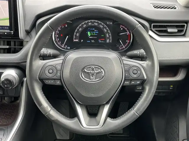 トヨタ ＲＡＶ４ G Zパッケージ 道央・札幌 2021(令3)年 7万km ホワイトパールクリスタルシャイン ４WD/モデリスタフルエアロ/ALPIN9インチナビ/CD/DVD/BT/フルセグ/トヨタセーフティセンス/プリクラッシュセーフティ/横滑り防止装置/レーダークルーズコントロール/ダウンヒルアシストコントロール/レーンキープアシスト/クリアランスソナー/ブラインドスポットモニター/パーキングサポートブレーキ/リアクロストラフィックアラート/ロードサインアシスト/バックカメラ/ビルトインETC/ドライブレコーダー/DRIVEMODE切替/デジタルインナーミラー/パワーバックドア/D席パワーシート/D席メモリーシート/前席シートヒーター/レザーシート/革巻きステアリング/ステアリングリモコン/ハンドルヒーター/電動パーキング/ブレーキホールド/MTモード付AT/プッシュスタート/スマートキー/LEDヘッドライト/オートライト/オートハイビーム/フォグランプ/電動格納ミラー/ウィンカーミラー/純正フロアマット/ドアバイザー