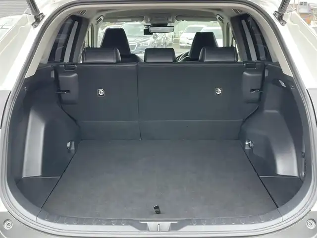 トヨタ ＲＡＶ４ G Zパッケージ 道央・札幌 2021(令3)年 7万km ホワイトパールクリスタルシャイン ４WD/モデリスタフルエアロ/ALPIN9インチナビ/CD/DVD/BT/フルセグ/トヨタセーフティセンス/プリクラッシュセーフティ/横滑り防止装置/レーダークルーズコントロール/ダウンヒルアシストコントロール/レーンキープアシスト/クリアランスソナー/ブラインドスポットモニター/パーキングサポートブレーキ/リアクロストラフィックアラート/ロードサインアシスト/バックカメラ/ビルトインETC/ドライブレコーダー/DRIVEMODE切替/デジタルインナーミラー/パワーバックドア/D席パワーシート/D席メモリーシート/前席シートヒーター/レザーシート/革巻きステアリング/ステアリングリモコン/ハンドルヒーター/電動パーキング/ブレーキホールド/MTモード付AT/プッシュスタート/スマートキー/LEDヘッドライト/オートライト/オートハイビーム/フォグランプ/電動格納ミラー/ウィンカーミラー/純正フロアマット/ドアバイザー