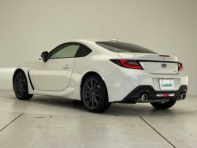 スバル ＢＲＺ S 愛知県 2023(令5)年 2.7万km クリスタルホワイトP 純正ALPINEナビ/クルーズコントロール/シートヒーター/純正アルミホイール/LEDヘッドライト/オートライト/ETC/フルセグ/CD DVD/Bluetooth/ステアリングスイッチ/スマートキー/プッシュスタート