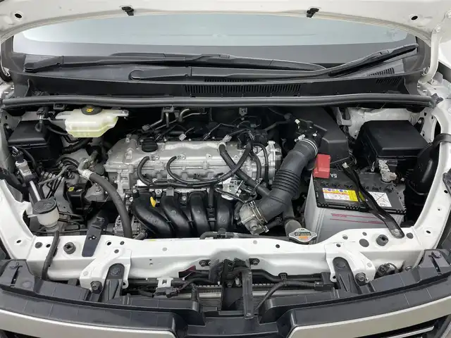 トヨタ ヴォクシー ZS 煌Ⅱ 岡山県 2017(平29)年 5.2万km ホワイトパールクリスタルシャイン 社外１２インチフリップダウンモニター　ALPINE/社外11インチメモリナビ　ALPINE/　「BT/フルセグ/DVD」/バックカメラ/オートハイビーム/LEDヘッドライト（AUTO機能付き）/ビルトインETC/両側パワースライドドア/衝突軽減ブレーキシステム/車線逸脱防止システム/横滑り防止装置/純正16インチアルミホイール/純正フロアマット/プッシュスタート/スマートキー/カーテン付き