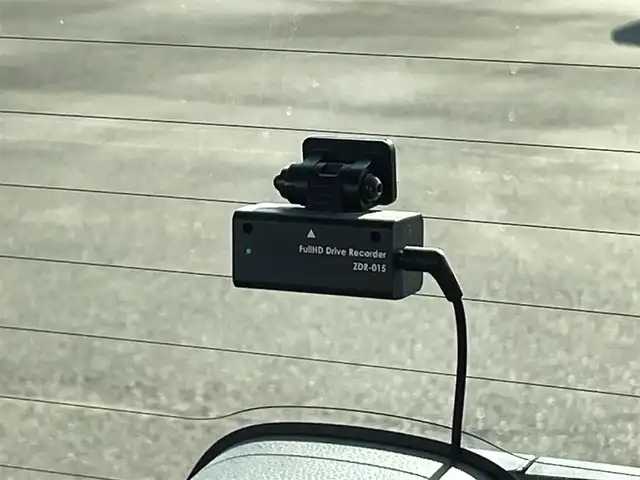 ホンダ Ｎ ＢＯＸ カスタム G L ターボ ホンダセンシング 宮崎県 2017(平29)年 9.9万km クリスタルブラックパール ナビ【CN-RE03D】/（CD・DVD・フルセグ・BT・USB）/レーダークルーズコントロール/ETC/バックカメラ/ドライブレコーダー/両側パワースライドドア/衝突軽減ブレーキ/レーンキープアシスト/横滑り防止/フロアマット/純正１５インチAW/オートライト/LEDヘッドライト/フォグライト/スマートキー/プッシュスタート/スペアキー1本