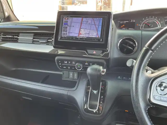 ホンダ Ｎ ＢＯＸ カスタム G L ターボ ホンダセンシング 宮崎県 2017(平29)年 9.9万km クリスタルブラックパール ナビ【CN-RE03D】/（CD・DVD・フルセグ・BT・USB）/レーダークルーズコントロール/ETC/バックカメラ/ドライブレコーダー/両側パワースライドドア/衝突軽減ブレーキ/レーンキープアシスト/横滑り防止/フロアマット/純正１５インチAW/オートライト/LEDヘッドライト/フォグライト/スマートキー/プッシュスタート/スペアキー1本