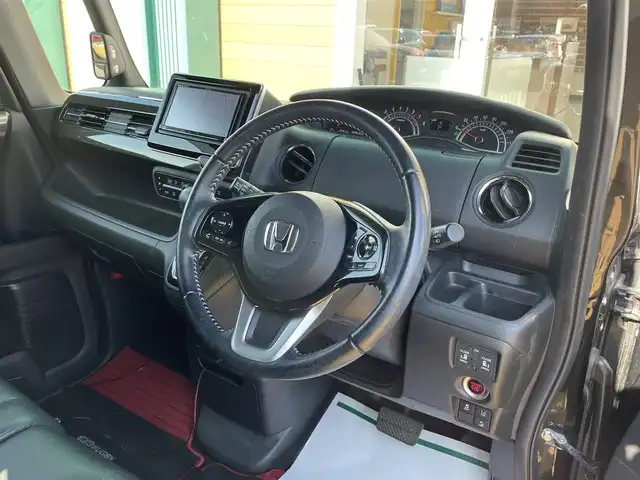 ホンダ Ｎ ＢＯＸ カスタム G L ターボ ホンダセンシング 宮崎県 2017(平29)年 9.9万km クリスタルブラックパール ナビ【CN-RE03D】/（CD・DVD・フルセグ・BT・USB）/レーダークルーズコントロール/ETC/バックカメラ/ドライブレコーダー/両側パワースライドドア/衝突軽減ブレーキ/レーンキープアシスト/横滑り防止/フロアマット/純正１５インチAW/オートライト/LEDヘッドライト/フォグライト/スマートキー/プッシュスタート/スペアキー1本