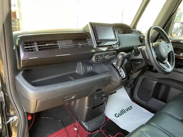 ホンダ Ｎ ＢＯＸ カスタム G L ターボ ホンダセンシング 宮崎県 2017(平29)年 9.9万km クリスタルブラックパール ナビ【CN-RE03D】/（CD・DVD・フルセグ・BT・USB）/レーダークルーズコントロール/ETC/バックカメラ/ドライブレコーダー/両側パワースライドドア/衝突軽減ブレーキ/レーンキープアシスト/横滑り防止/フロアマット/純正１５インチAW/オートライト/LEDヘッドライト/フォグライト/スマートキー/プッシュスタート/スペアキー1本