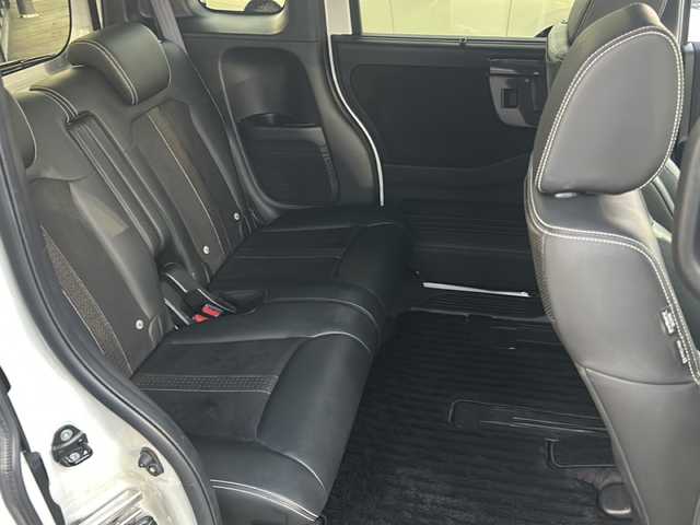 ホンダ Ｎ ＢＯＸ カスタム G EX ターボ ホンダセンシング 長野県 2018(平30)年 4.5万km プラチナホワイトパール 禁煙車/純正8インチナビ【VXU-185NBi】/（CD/DVD/フルセグTV/Bluetooth）/ホンダセンシング/・衝突軽減ブレーキ/・誤発進抑制機能/・後方誤発進抑制機能/・歩行者事故低減ステアリング/・オートハイビーム/・標識認識機能/・路外逸脱抑制機能/・先行車発進お知らせ機能/・アダプティブクルーズコントロール/バックカメラ/ビルトインETC/シートヒーター（D・N席）/ドライブレコーダー/両側パワースライドドア/オートエアコン（イオン）/革巻きステアリング/パドルシフト/ステアリングスイッチ/LEDヘッドライト/フォグランプ/オートライト/スマートキー/Pスタート/電動格納ミラー/純正15インチAW/純正フロアマット