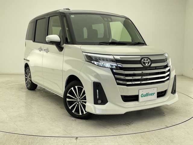 トヨタ ルーミー カスタムG－T 千葉県 2025(令7)年 0.1千km ブラックマイカメタリック/パールホワイト2トーン 登録済未使用車/純正ディスプレイオーディオ/　Bluetooth/フルセグTV/　Apple car play/Android Auto/スマートアシスト/レーダークルーズコントロール/車線逸脱警報/衝突軽減ブレーキ/クリアランスソナー/アラウンドビューモニター/先行車発進警報/ロードサインアシスト/電動パーキング/オートホールド/オートハイビーム/両側パワスラ/前席シートヒーター/LEDライト/フォグランプ/ロールサンシェード/シートバックテーブル/フロアマット