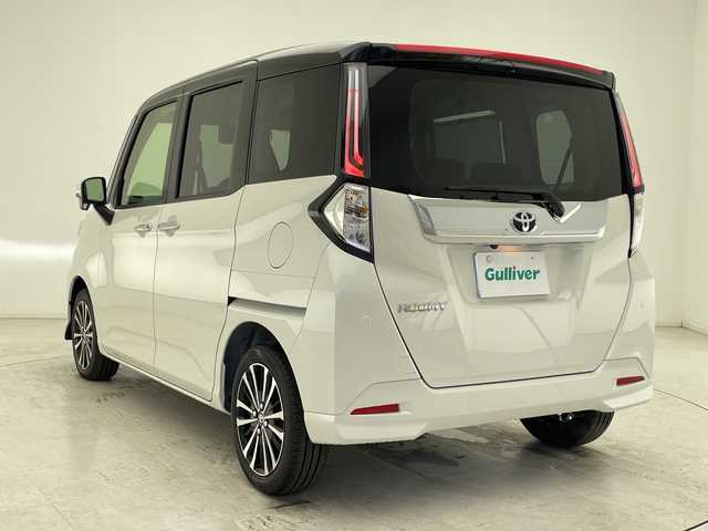 トヨタ ルーミー カスタムG－T 千葉県 2025(令7)年 0.1千km ブラックマイカメタリック/パールホワイト2トーン 登録済未使用車/純正ディスプレイオーディオ/　Bluetooth/フルセグTV/　Apple car play/Android Auto/スマートアシスト/レーダークルーズコントロール/車線逸脱警報/衝突軽減ブレーキ/クリアランスソナー/アラウンドビューモニター/先行車発進警報/ロードサインアシスト/電動パーキング/オートホールド/オートハイビーム/両側パワスラ/前席シートヒーター/LEDライト/フォグランプ/ロールサンシェード/シートバックテーブル/フロアマット