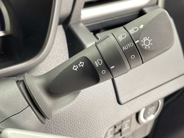 トヨタ ルーミー カスタムG－T 千葉県 2025(令7)年 0.1千km ブラックマイカメタリック/パールホワイト2トーン 登録済未使用車/純正ディスプレイオーディオ/　Bluetooth/フルセグTV/　Apple car play/Android Auto/スマートアシスト/レーダークルーズコントロール/車線逸脱警報/衝突軽減ブレーキ/クリアランスソナー/アラウンドビューモニター/先行車発進警報/ロードサインアシスト/電動パーキング/オートホールド/オートハイビーム/両側パワスラ/前席シートヒーター/LEDライト/フォグランプ/ロールサンシェード/シートバックテーブル/フロアマット