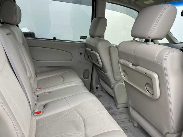 日産 セレナ 道央・札幌 2015(平27)年 6.7万km シルバー ・４WD/エマージェンシーブレーキ/・純正ナビ  フルセグ/BT/CD/DVD/SD/・ワンオーナー/・アラウンドビューモニター/・クルーズコントロール/・レーンキープアシスト/・両側パワースライドドア/・LEDオートライト/・ETC/・積込冬タイヤAWセット/・純正フロアマット/・フォグランプ