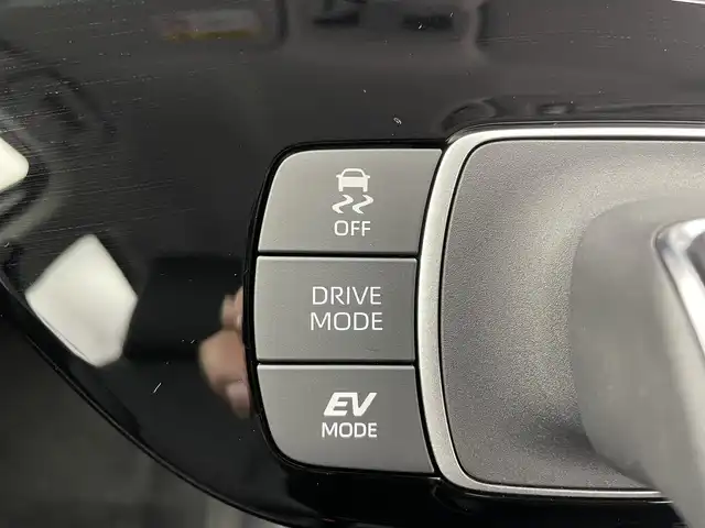 トヨタ アクア Z 富山県 2024(令6)年 0.1千km パール ディーラーディスプレイオーディオ/（AM/FM/BT)/バックカメラ/前後コーナーセンサー/レーンキープアシスト/衝突被害軽減システム/ダブルサイドエアバック/クルーズコントロール/ドアバイザー/アイドリングストップ/ハンドルヒーター/パワーシート/100V充電/プッシュスタート/ウィンカーミラー/オートライト/オートマチックハイビーム/ETC/フロアマット