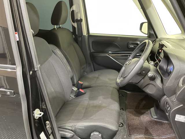 日産 デイズ ルークス ハイウェイスターX Gパッケージ 愛媛県 2017(平29)年 5.4万km ブラック 純正ＳＤナビ/フルセグTV　Bluetooth DVD再生/アラウンドビューモニター/両側パワースライドドア/エマージェンシーブレーキ/ETC/純正15インチアルミホイール/純正フロアマット/オートマチックハイビーム/LEDヘッドライト