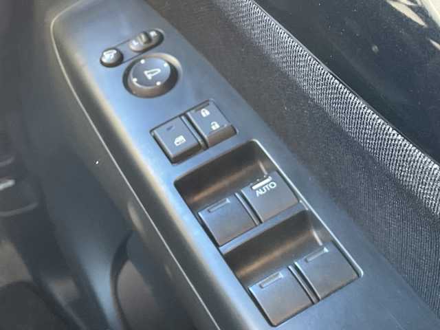 ホンダ Ｎ ＢＯＸ カスタム G Lパッケージ 茨城県 2016(平28)年 9.6万km プレミアムベルベットパープル・パール 純正ナビ　/-TV/BT/AM/FM/CD/SD/パワースライドドア　/バックカメラ　/電動格納ミラー　/ＥＴＣ　/プッシュスタート　/アイドリングストップ　/オートライト　/フルフラットシート　/パワーウインドウ　/パワーステアリング　/横滑り防止装置