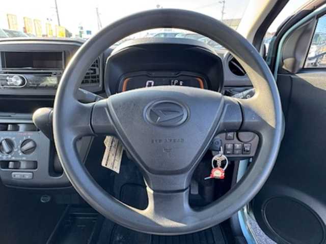 ダイハツ ミラ イース L SAⅢ 香川県 2017(平29)年 2.8万km スカイブルーメタリック オーディオ（CD/DVD)/前後コーナーセンサー/オートマチックハイビーム/アイドリングストップ/ハロゲンヘッドライト/純正フロアマット/リモコンキー